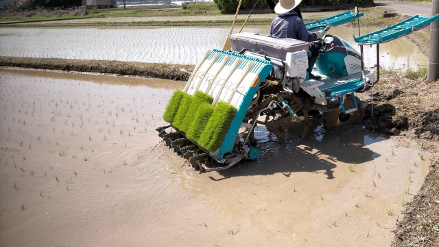 田植え機