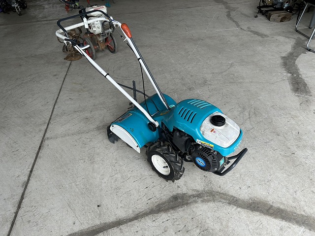 クボタ管理機　菜ビTR350 耕運機?‍?菜ビ? クボタ管理機 菜ビTR350 クボタTR300菜ビ・耕運機・管理