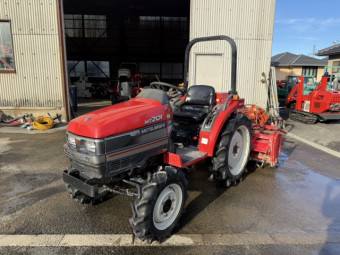 ホイルトラクタ 三菱 MT201