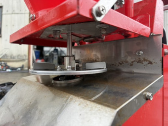 肥料散布機 カンリウ工業 MF400