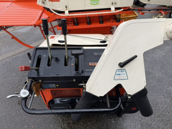 ハーベスタ クボタ RH650-D