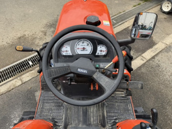 セミクローラトラクタ クボタ JB16