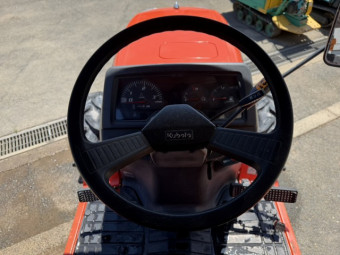 ホイルトラクタ クボタ KT300F