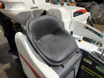 コンバイン AEROSTAR AR211
