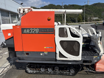 コンバイン AEROSTAR AR320