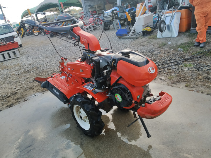 クボタ TA950 スーパーベジマスター管理機 マルチャー付き