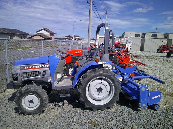 (農機)★埼玉県★ イセキ　SIAL 243 ★ 4WDトラクター★ 24馬力★ 農機)☆埼玉県☆ イセキ SIAL 243 ☆ 4WDトラクター☆ 24馬力☆ 農機)