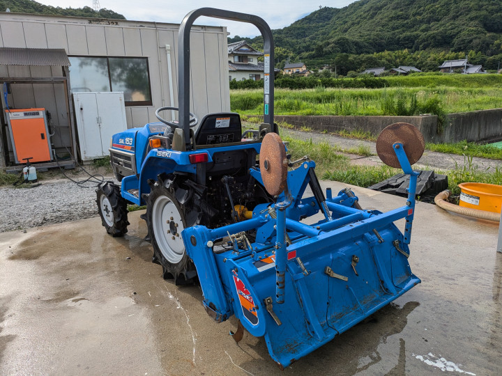 SOLD OUT】イセキ トラクター TF153F 15馬力 SIAL153 シアル 4WD