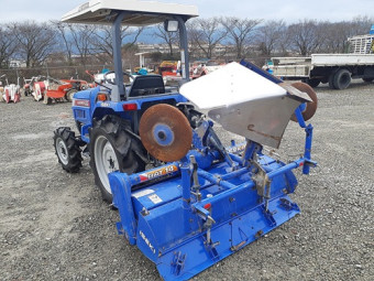 トラクター BLUE HUNTER22