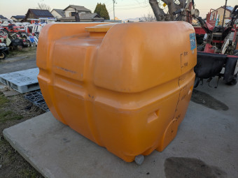業務用ポリタンク 800L