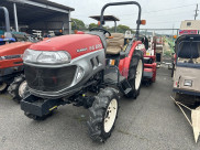 ホイルトラクタ EG220