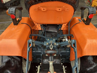 トラクター 2駆 B1200