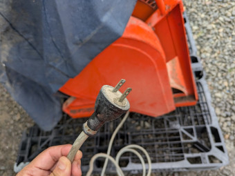 大豆脱穀機 マメコギ