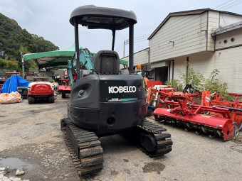 バックホー SK30SR