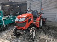 トラクター BULLSTAR JB17