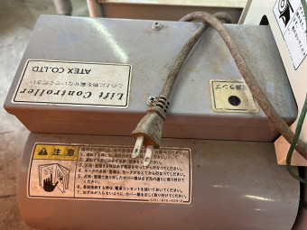 米袋用昇降機 LE303