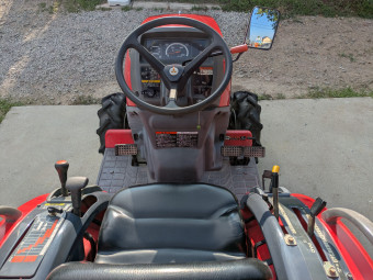 トラクター MTZ200