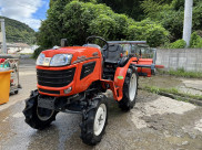 トラクター BULLSTAR JB19X