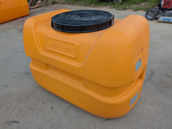 業務用ポリタンク LT-200
