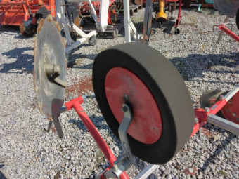 トラクター用マルチャ- MRT-1B