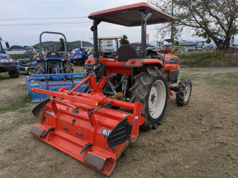 ホイルトラクタ KL27