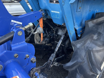 トラクター LANDLEADER235