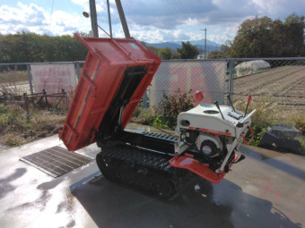 クロ-ラ-運搬車 CG3