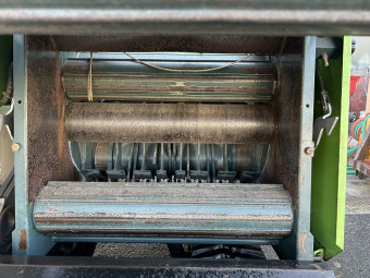 自走ロールベーラー JCR820W