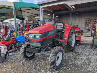 ホイルトラクタ MTR250