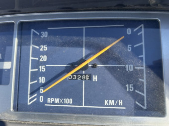 トラクター TU145