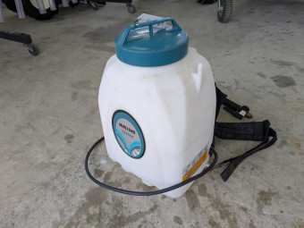 充電式背負噴霧器