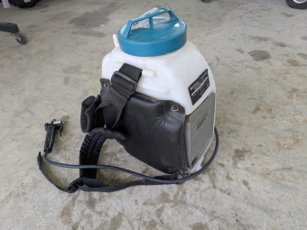 充電式背負噴霧器