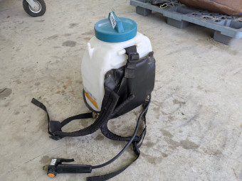 充電式背負噴霧器