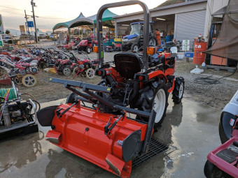 トラクター BULLSTAR JB15