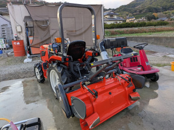 トラクター BULLSTAR JB15