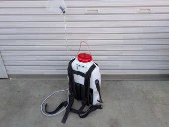 背負式手動噴霧器 グランドマスター RW-10