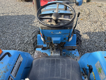 トラクター パルシード MT2201D