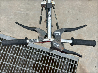 草刈機 刈丸 UM-T12