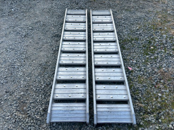 アルミブリッジ