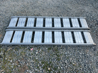 アルミブリッジ