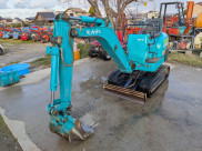 バックホー K-008