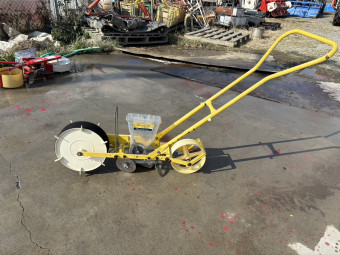 ロール式播種機 クリーンシーダ