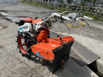 耕うん機 TD700
