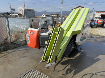 人参収穫機  carrovester CH-151