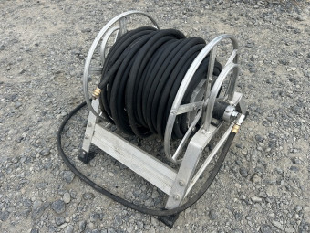 ホース巻取り器