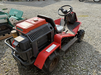 乗用草刈機 CM1801