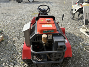 乗用草刈機 CM1801