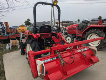 トラクター F-190