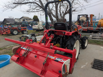 トラクター F-190