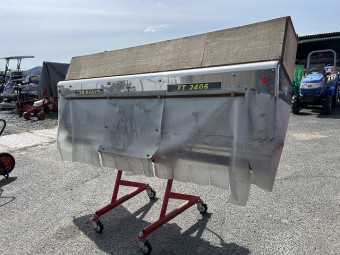 肥料散布機 ライムソワー FT-2406